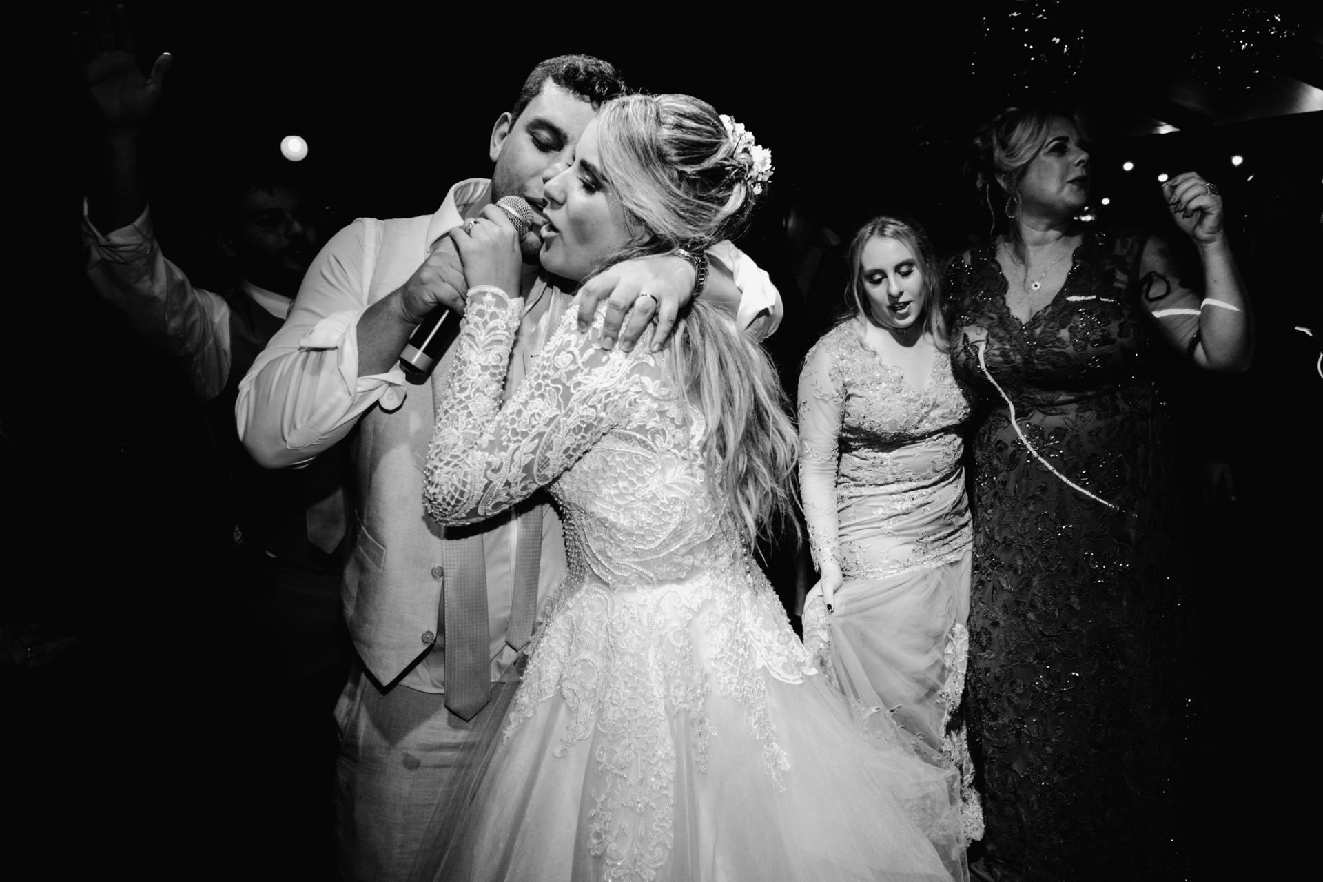 Foto Caroline & Thiago - CASAMENTO - Sitio Meio do Mato Foto Caroline & Thiago - CASAMENTO - Sitio Meio do Mato - Imagem 20