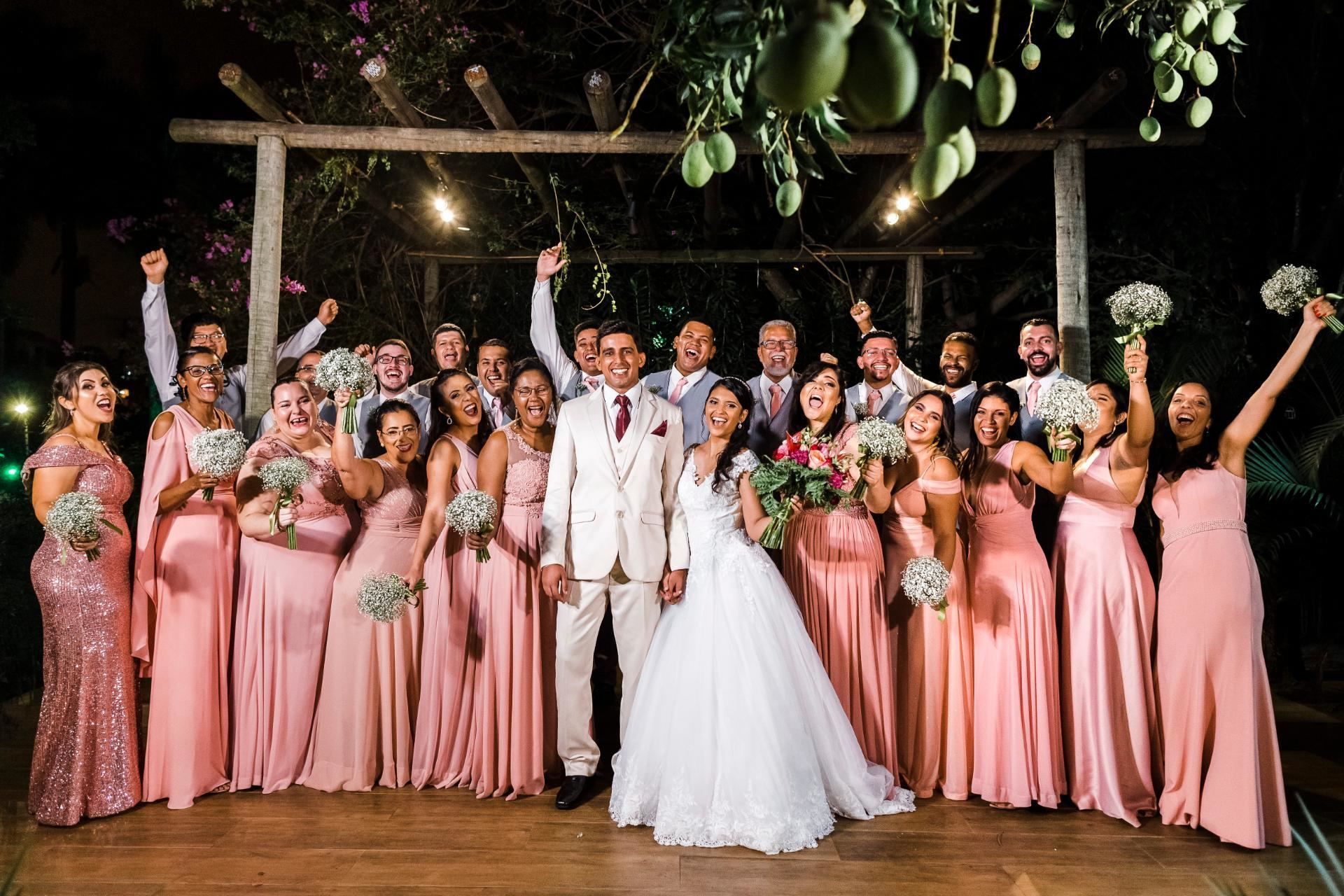 Foto Michelle e Vinícius - CASAMENTO - Sitio das Palmeiras com cerimonia no Sitio Foto Michelle e Vinícius - CASAMENTO - Sitio das Palmeiras com cerimonia no Sitio - Imagem 31