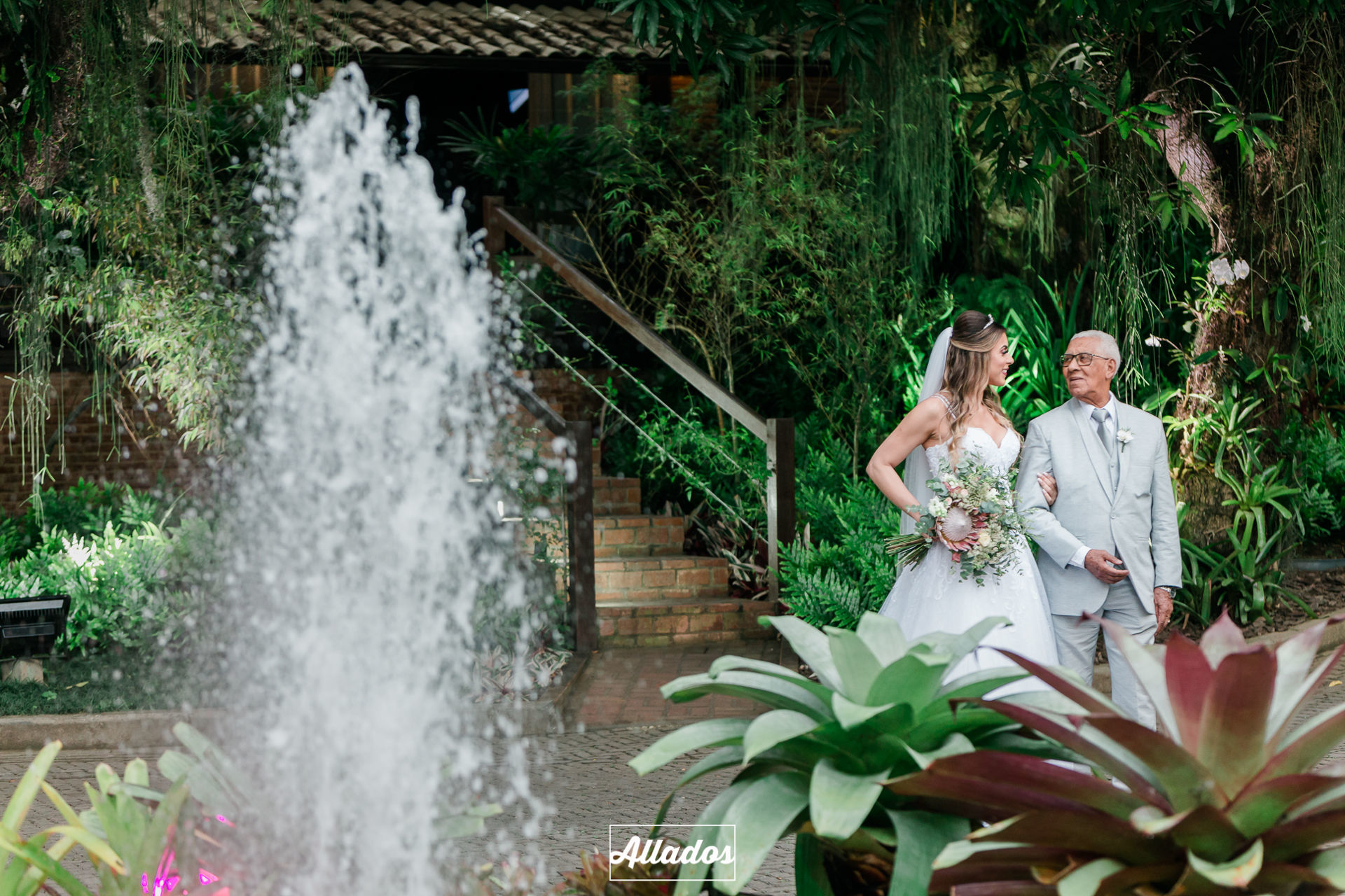 Foto Isabella e Luiz - Casamento Luz do Dia - Vale dos Sonhos Foto Isabella e Luiz - Casamento Luz do Dia - Vale dos Sonhos - Imagem 43