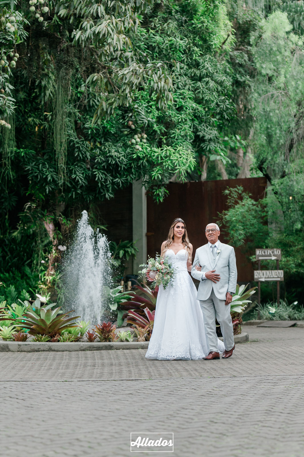 Foto Isabella e Luiz - Casamento Luz do Dia - Vale dos Sonhos Foto Isabella e Luiz - Casamento Luz do Dia - Vale dos Sonhos - Imagem 45