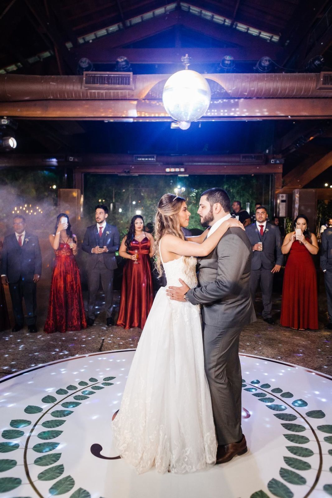 Foto Isabella e Luiz - Casamento Luz do Dia - Vale dos Sonhos Foto Isabella e Luiz - Casamento Luz do Dia - Vale dos Sonhos - Imagem 30