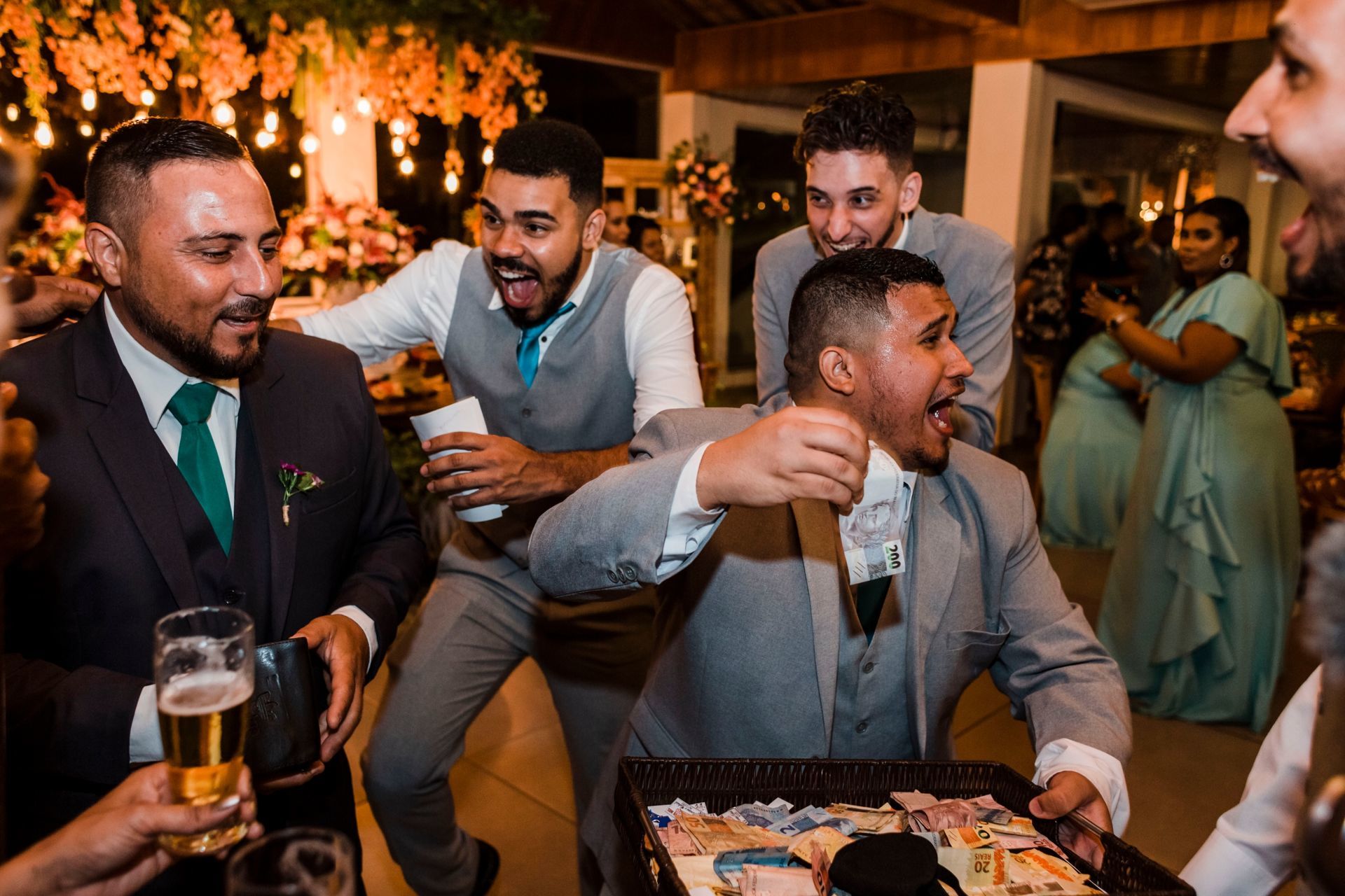Foto MARIANA E GABRIEL - CASAMENTO NA VILA MONSARAZ - CAMPO GRANDE Foto MARIANA E GABRIEL - CASAMENTO NA VILA MONSARAZ - CAMPO GRANDE - Imagem 64