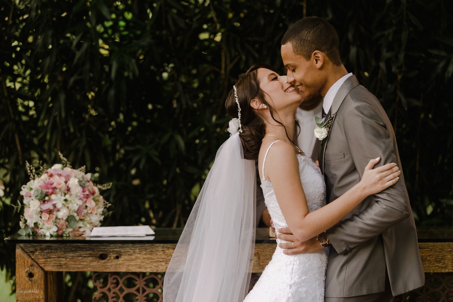 Foto SABRINA E JONATA - CASAMENTO NO SÍTIO DAS PALMEIRAS - CAMPO GRANDE - RJ Foto SABRINA E JONATA - CASAMENTO NO SÍTIO DAS PALMEIRAS - CAMPO GRANDE - RJ - Imagem 65