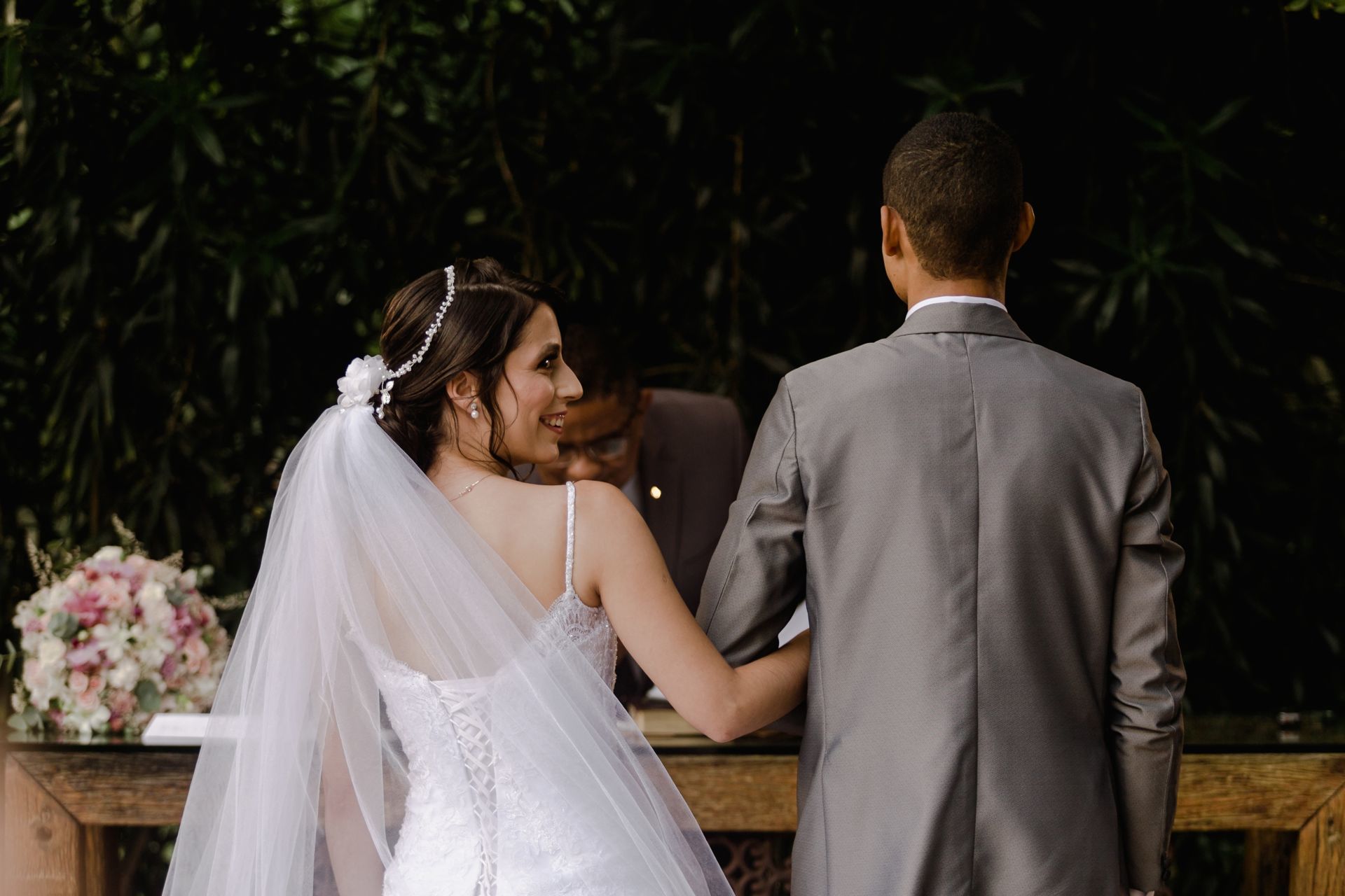 Foto SABRINA E JONATA - CASAMENTO NO SÍTIO DAS PALMEIRAS - CAMPO GRANDE - RJ Foto SABRINA E JONATA - CASAMENTO NO SÍTIO DAS PALMEIRAS - CAMPO GRANDE - RJ - Imagem 60