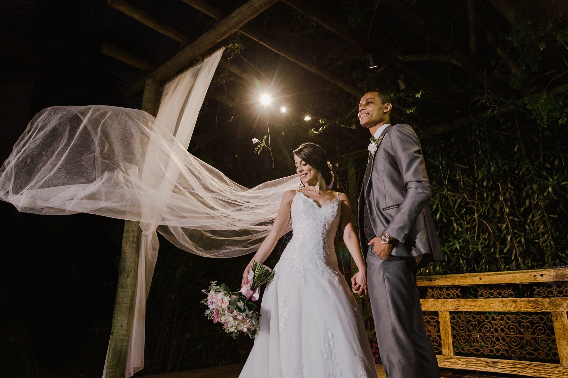 Foto SABRINA E JONATA - CASAMENTO NO SÍTIO DAS PALMEIRAS - CAMPO GRANDE - RJ Foto SABRINA E JONATA - CASAMENTO NO SÍTIO DAS PALMEIRAS - CAMPO GRANDE - RJ - Imagem 74
